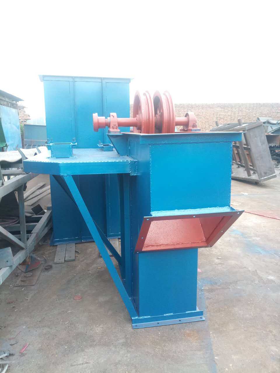 斗式提升機防漏結構改造后的優勢有哪些？